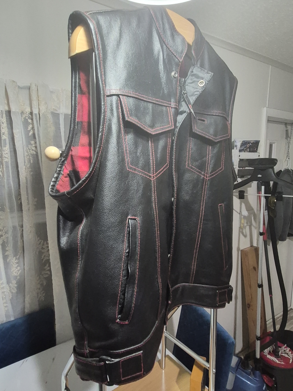 Jackets 4 Bikes Men's Leather Motorcycle Club Vest - Black with Red St - Picture 4 of 8